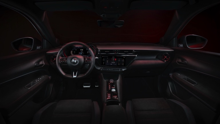 Alfa Romeo Junior Elettrica 54 kWh Veloce