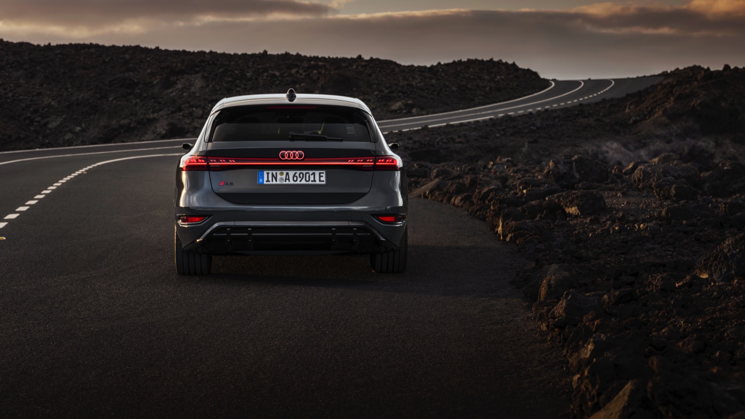 Audi A6 Avant e-tron 2024