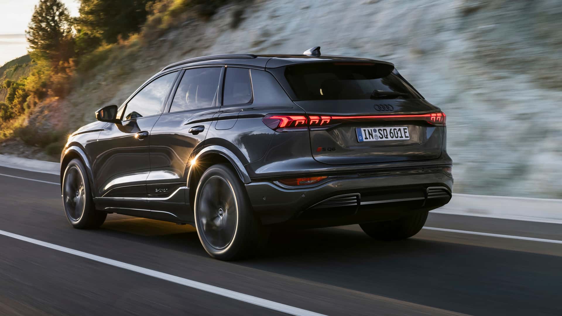 Audi Q6 SUV e-tron quattro