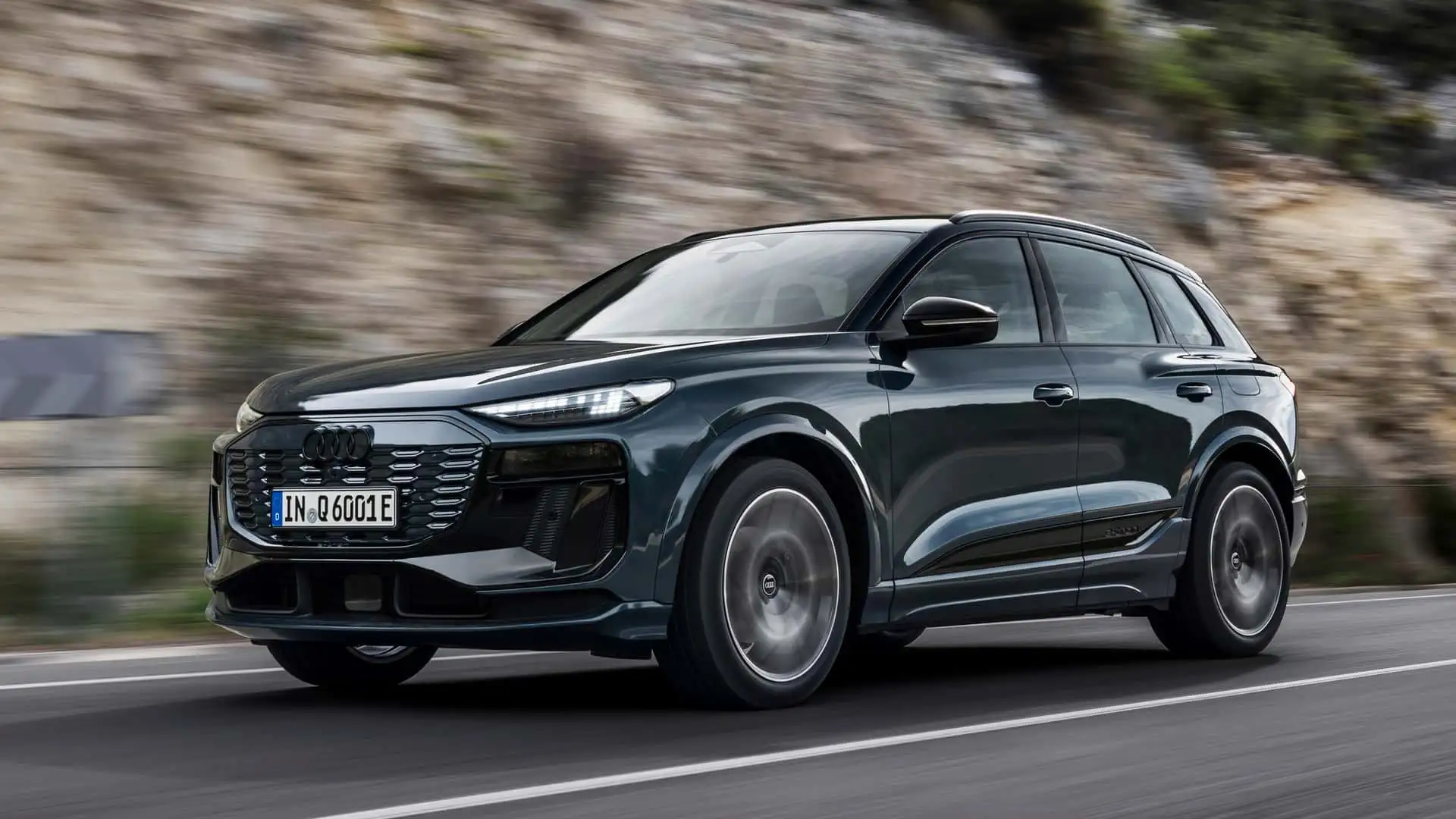 Audi Q6 SUV e-tron quattro