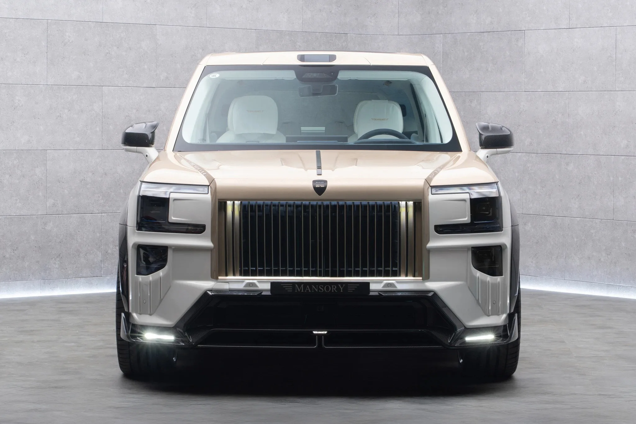 Mansory Zeekr 9X Widebody: Ko kitajski SUV dobi 1.381 “konjev” in ekstravagantno karbonsko preobleko