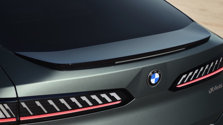 BMW iX4 50 xDrive