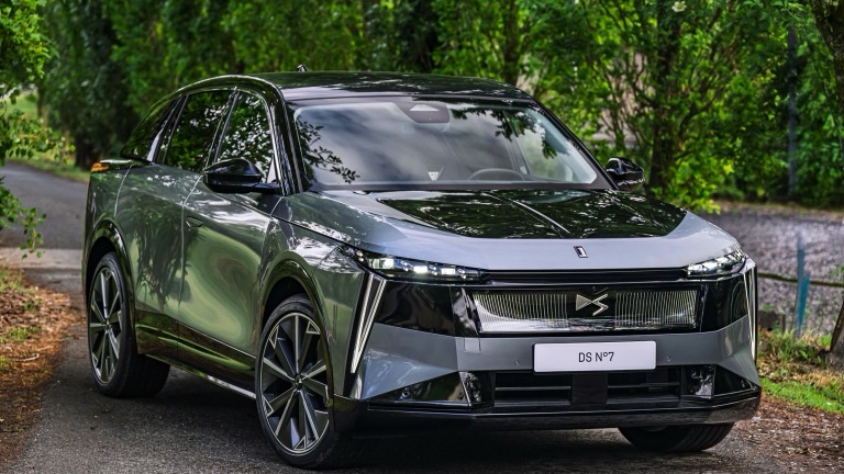 DS Automobiles N°7 FWD FWD
