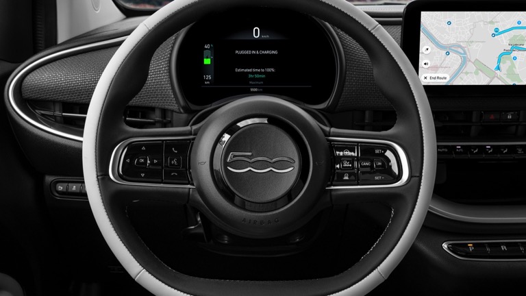 Fiat 500e Hatchback 42 kWh