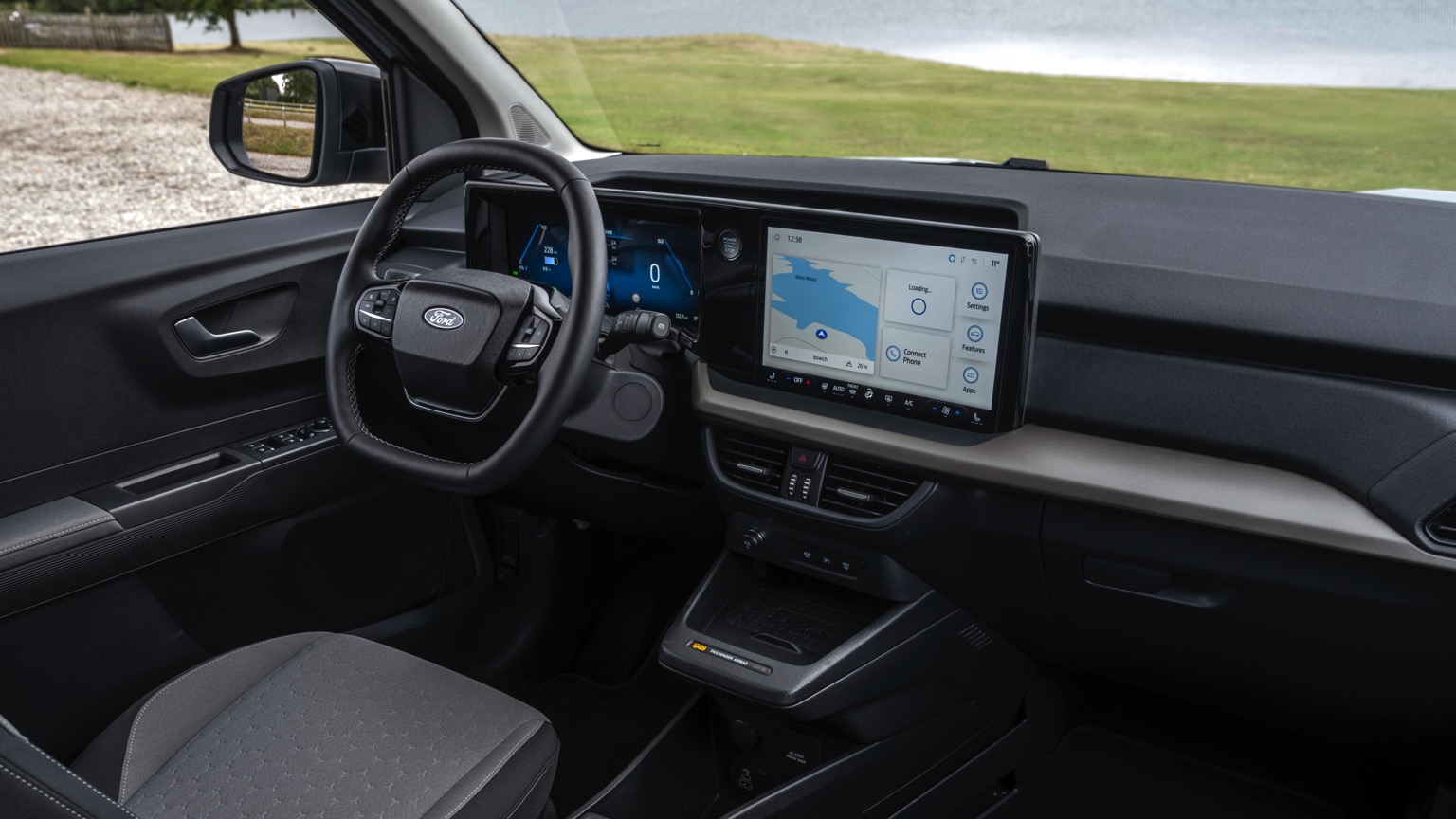 Ford e-Tourneo Courier 2024