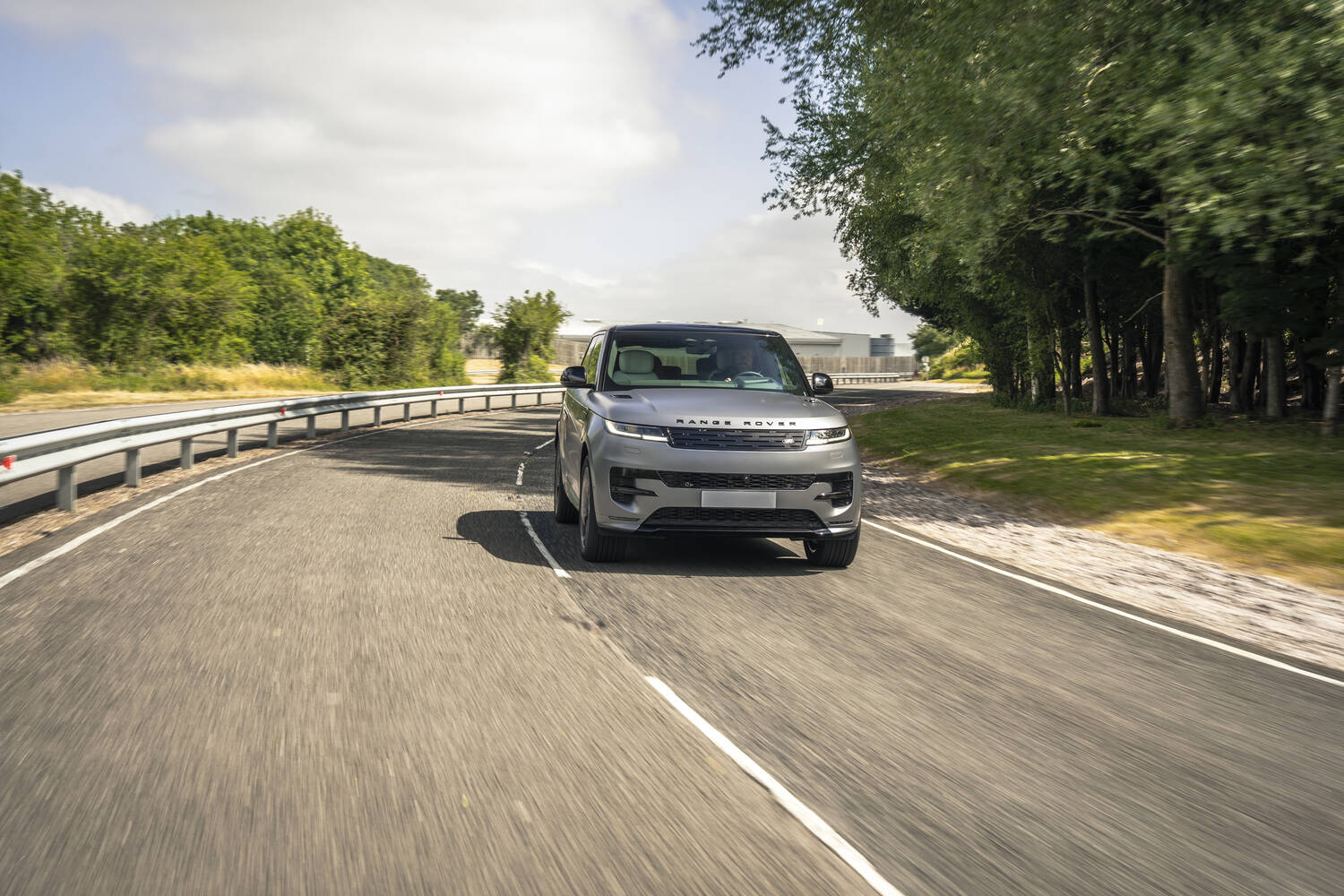 Land Rover Range Rover Sport EV550