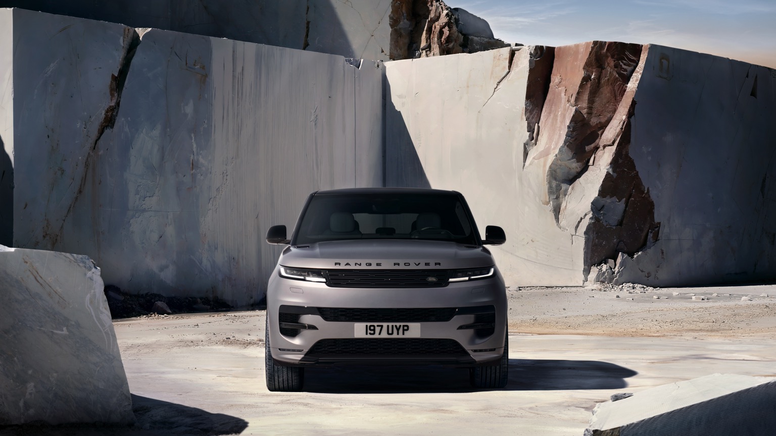 Land Rover Range Rover Sport EV550