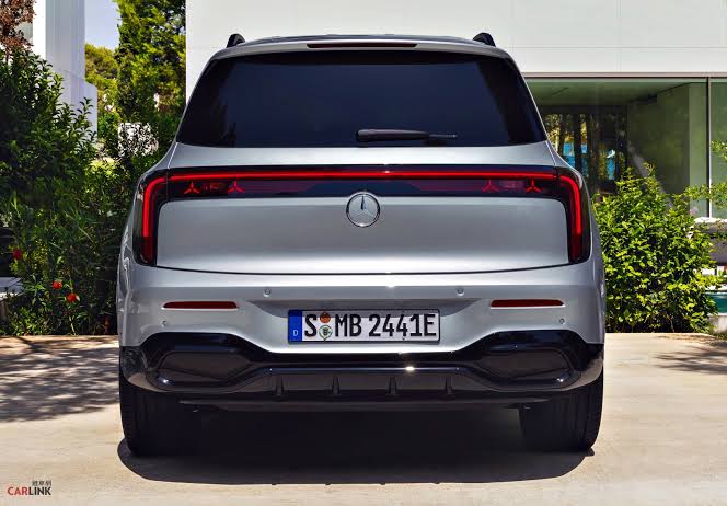 Mercedes-Benz GLB 250+