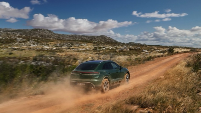 Porsche Macan 4S Electric