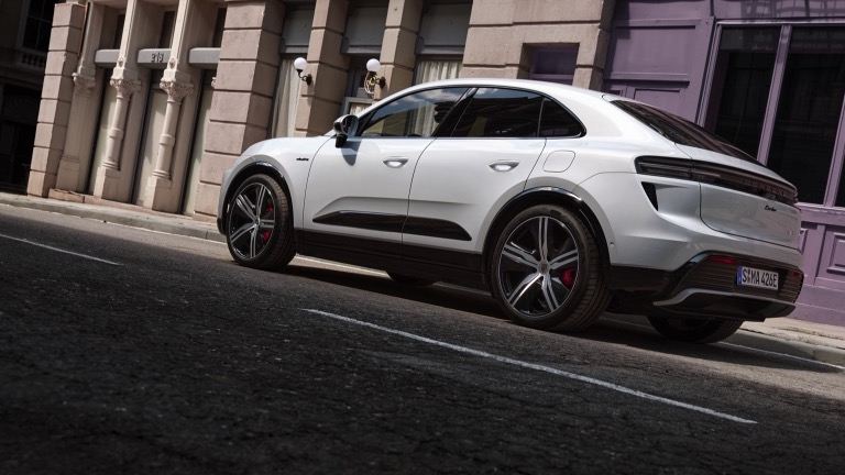 Porsche Macan Turbo Electric