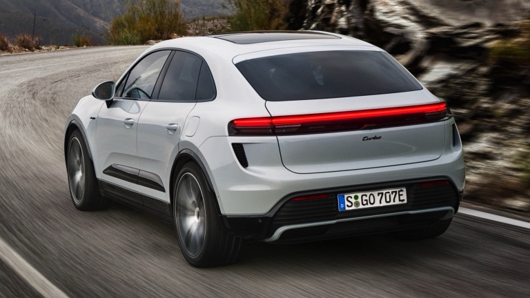 Porsche Macan Turbo EV