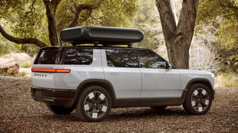 Rivian R2 Dual-Motor AWD Premium