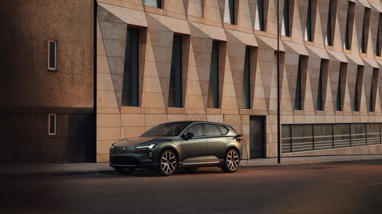 Volvo EX60 P10 AWD