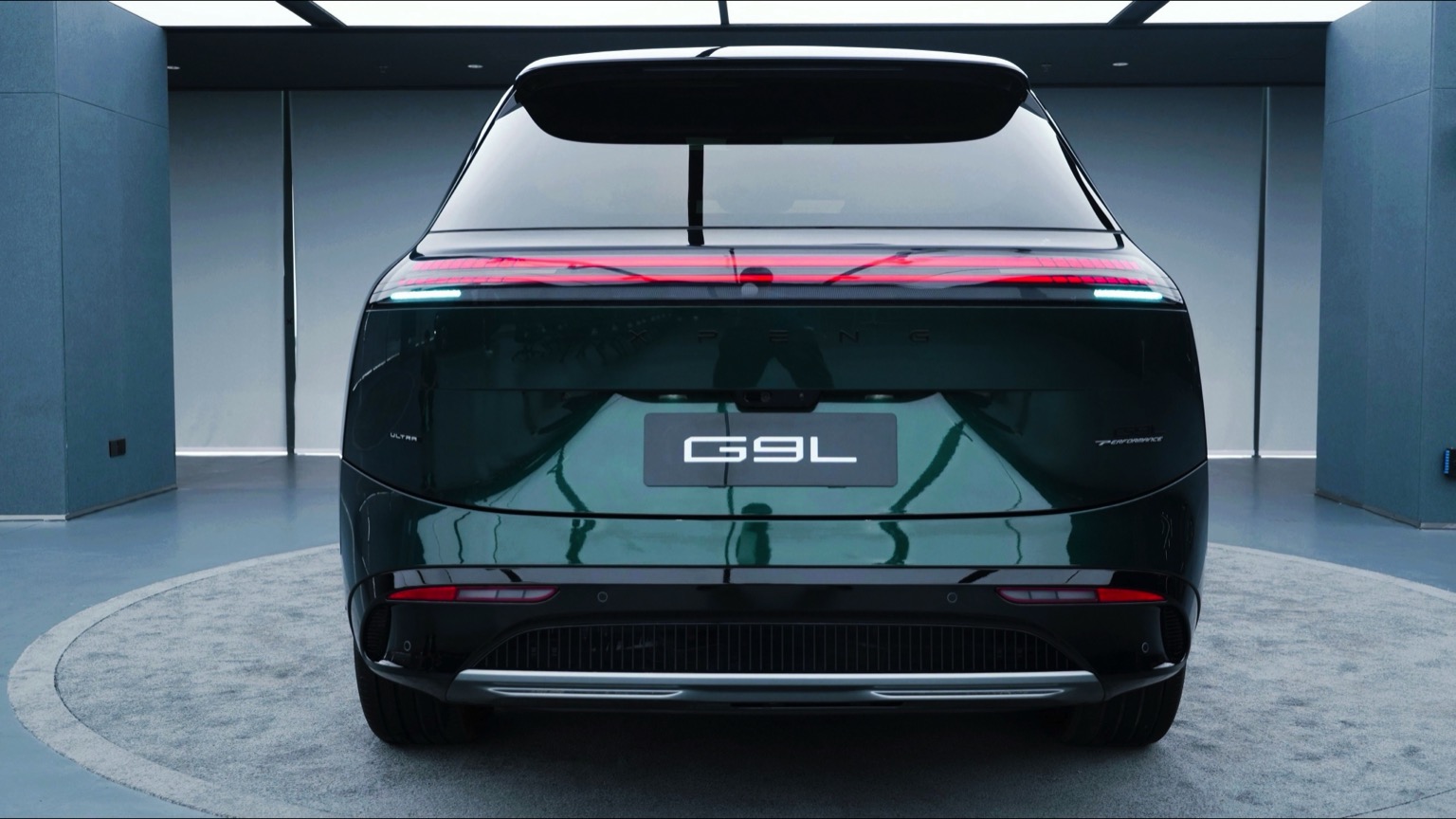 XPENG G9L AWD Performance