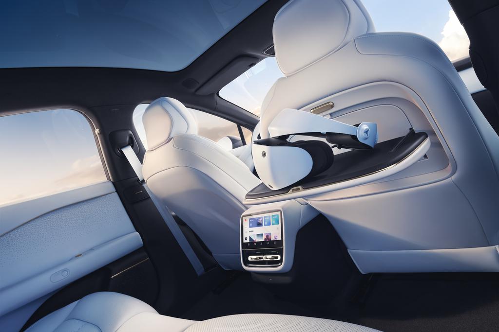 XPENG P7 Plus AWD Performance