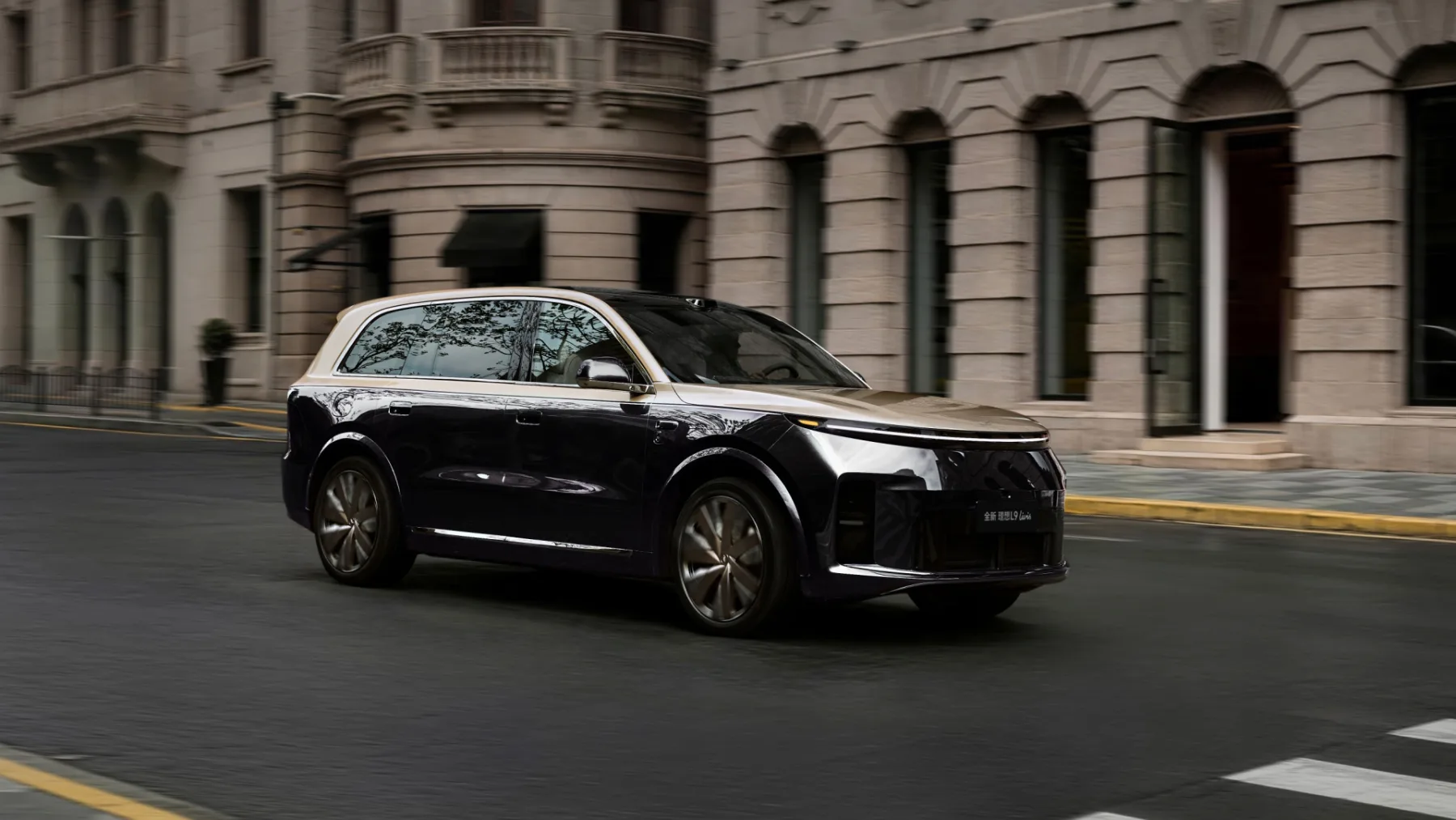 Li Auto i9: Električni družinski velikan s 400 kW moči