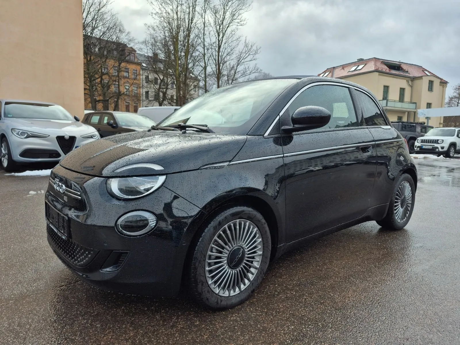 Fiat 500e Hatchback 42 kWh