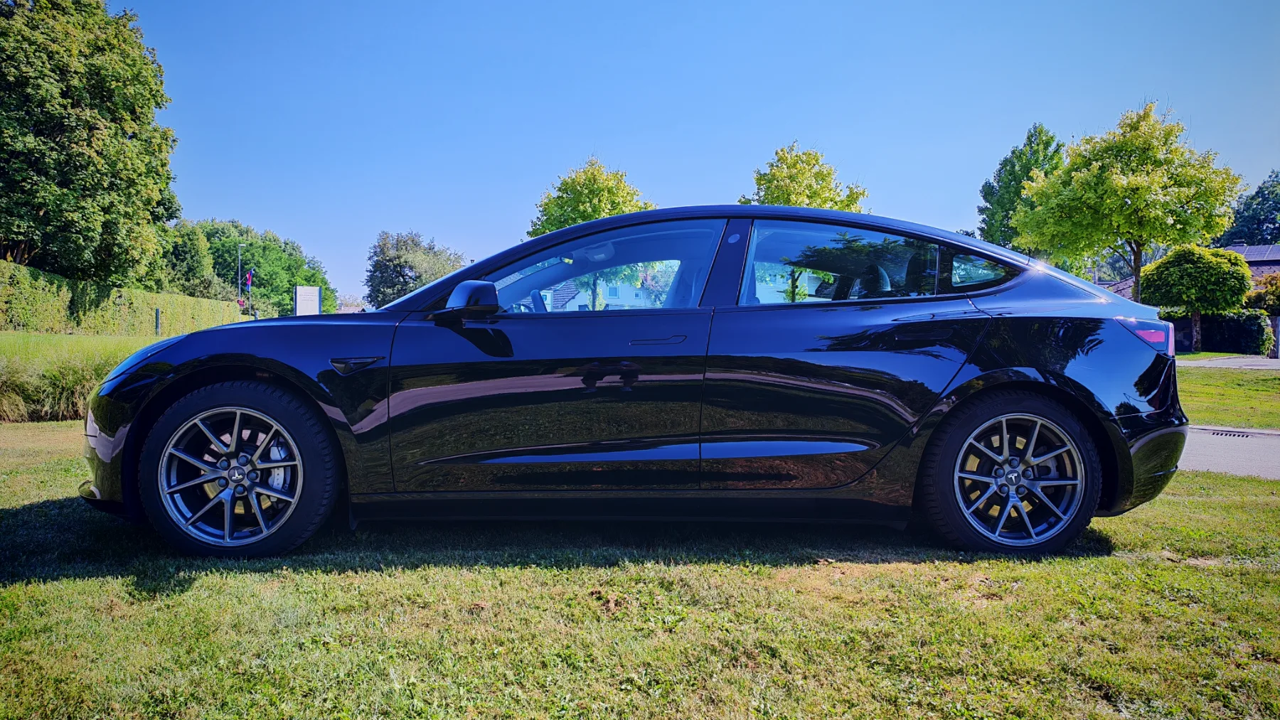 Tesla Model 3 Standard RWD